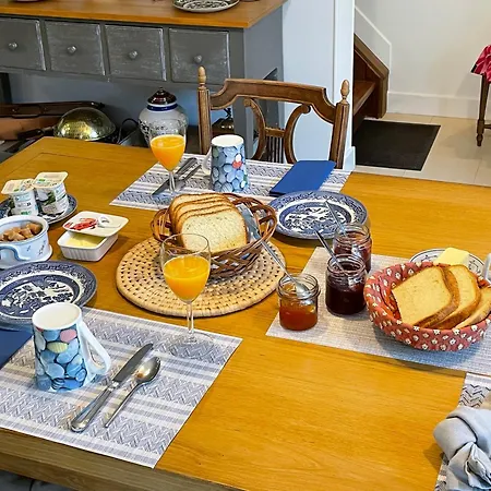 Les Nereides לינה וארוחת בוקר