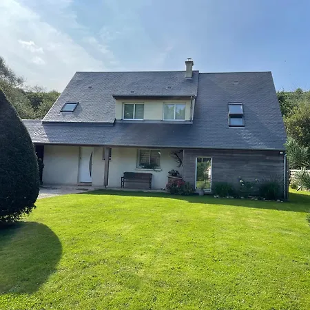 לינה וארוחת בוקר Les Nereides